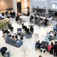 кампус les roches в абу-даби ОАЭ