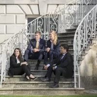 Студенты Glion London