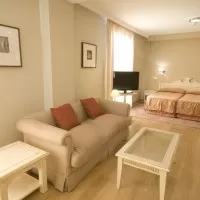 Общежитие в Les Roches Marbella: холл