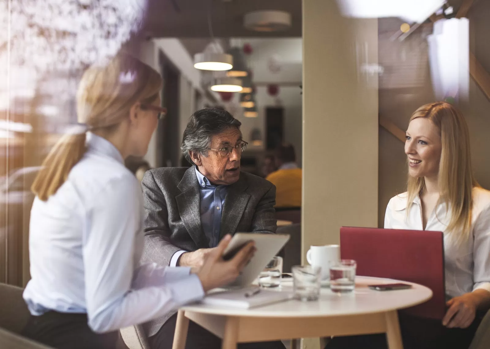 Как обучение гостеприимству готовит студентов к будущему?