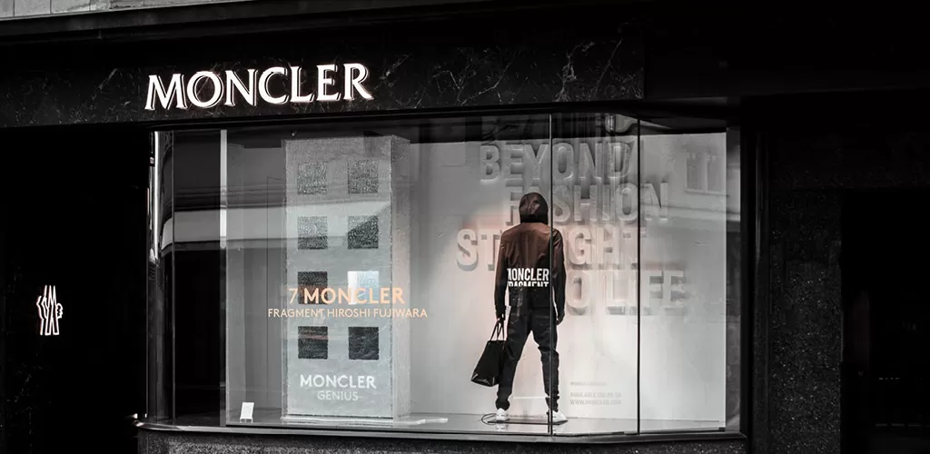 Почему Moncler нанимает студентов и выпускников школы Les Roches