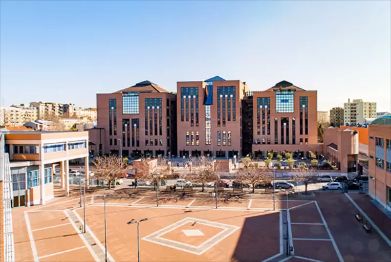 Университет IULM: кампус в Милане